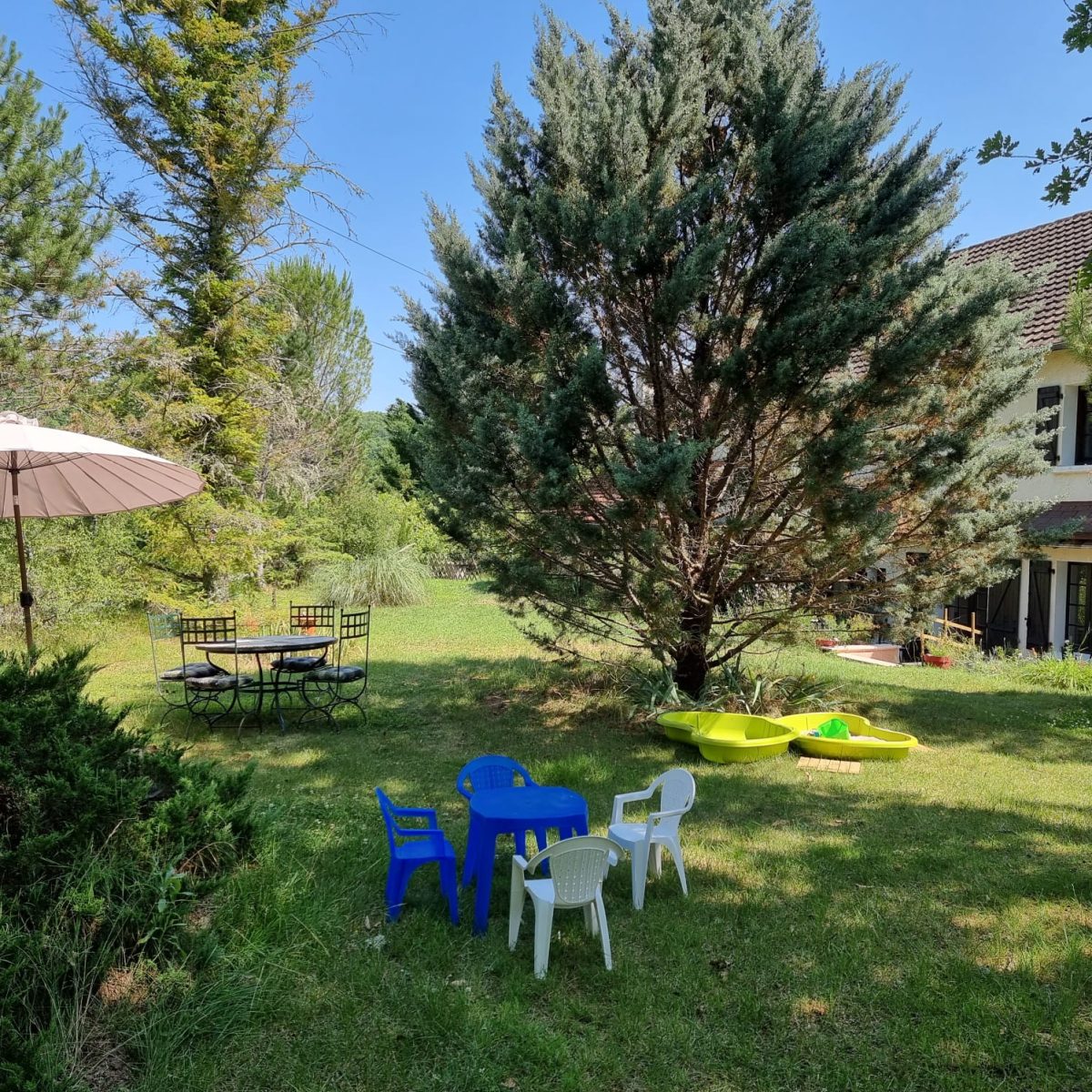 Une Place au Soleil