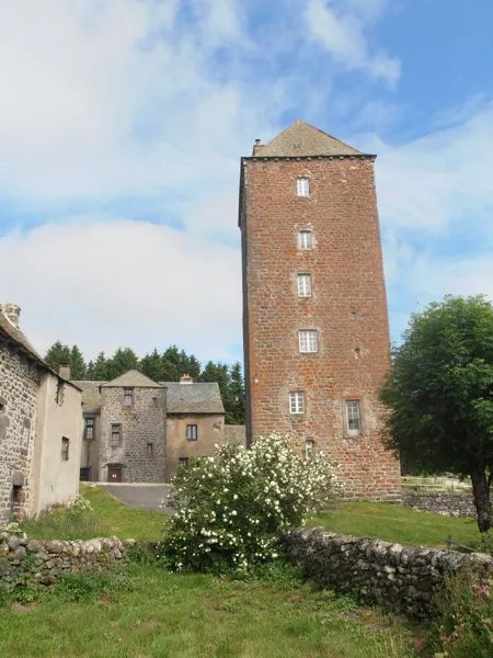 Gîte d'étape communal La Tour des Anglais