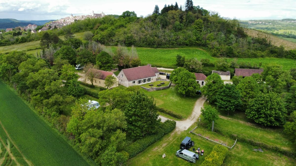 Camping de Vézelay - l'Ermitage