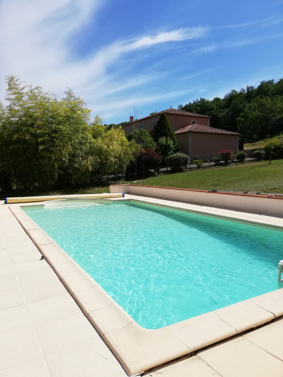 Chambre avec piscine