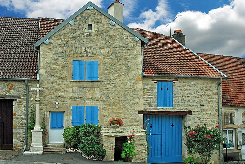 Maison typique des XVIe-XVIIe siècle à Aubigny