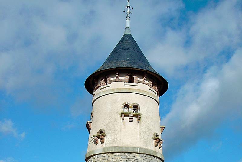 Pigeonnier de la ferme du château de Savigny