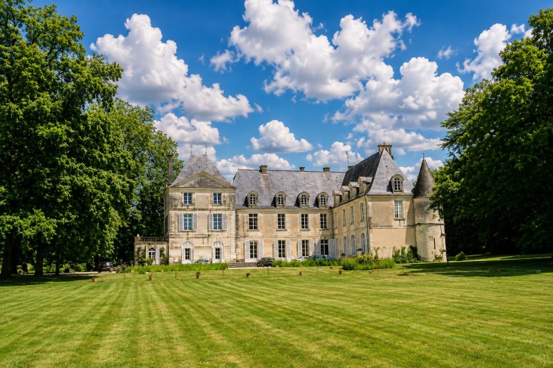 Visite guidée des exterieurs du château de Chaillou