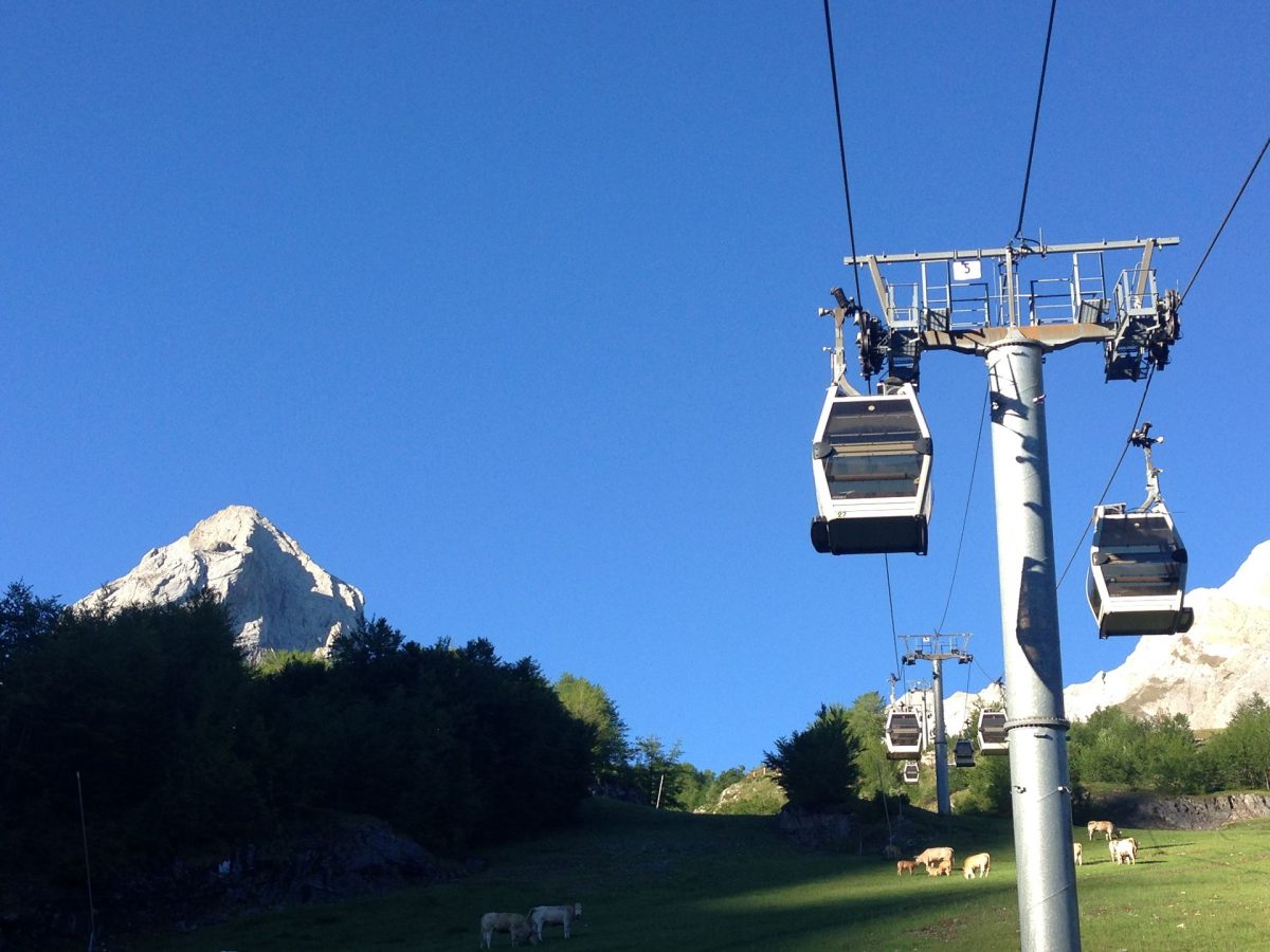Télécabine de Bézou & Espace jeux de Bézou