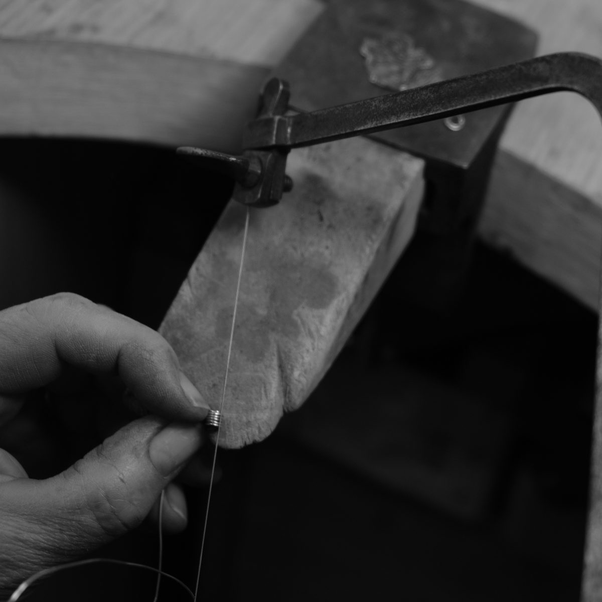 DÉMONSTRATION DE TECHNIQUES DE BIJOUTERIE