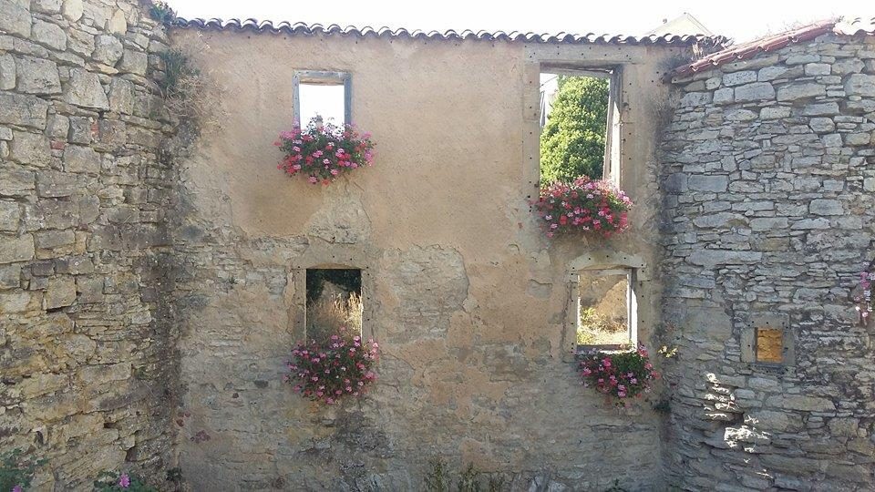 Les dada tours