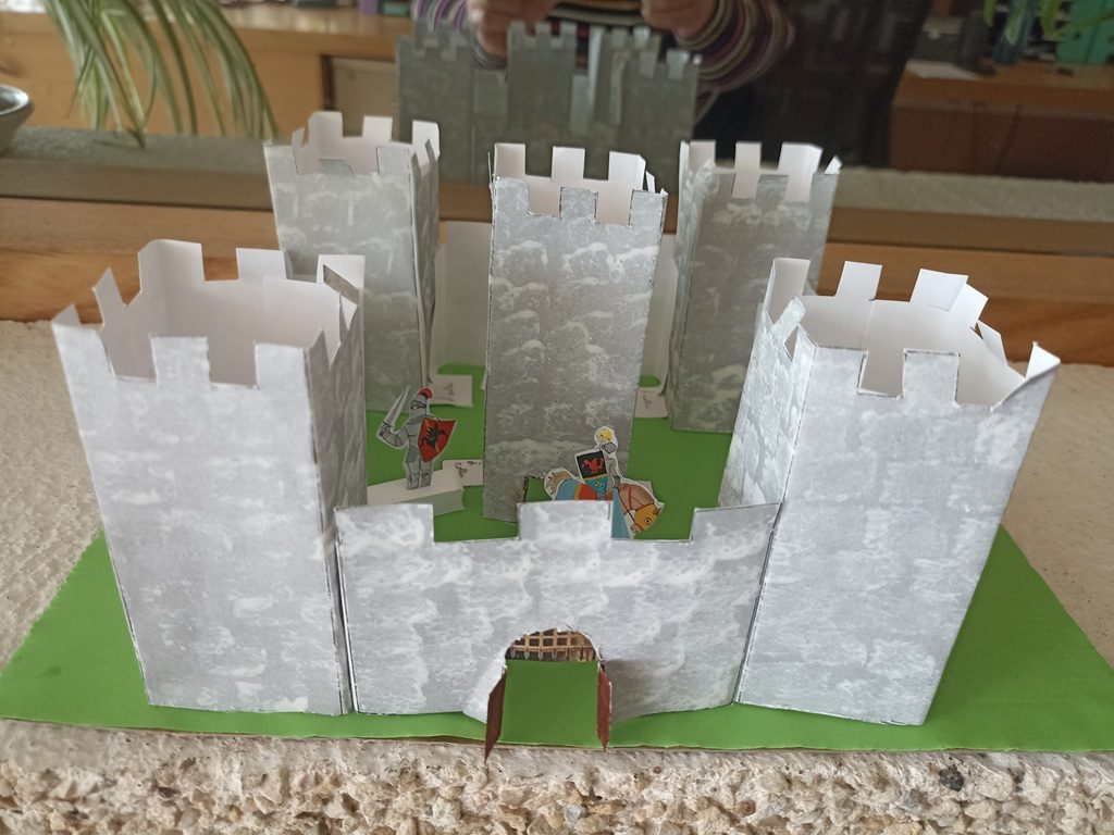 Atelier "Construit ton château fort"