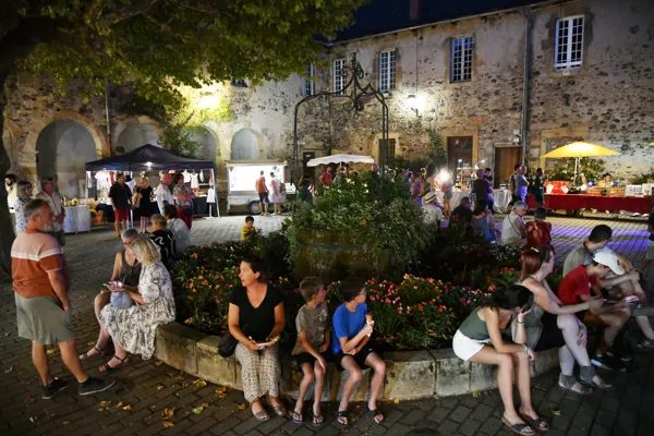 Marché nocturne