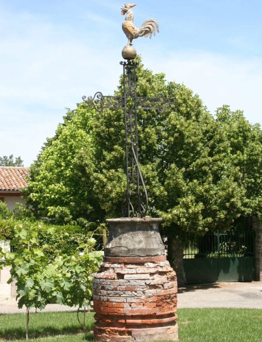 LA CROIX DU COQ