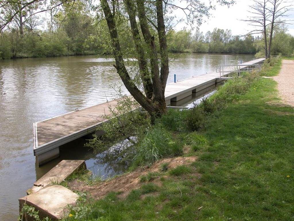Halte Fluviale de Lumes