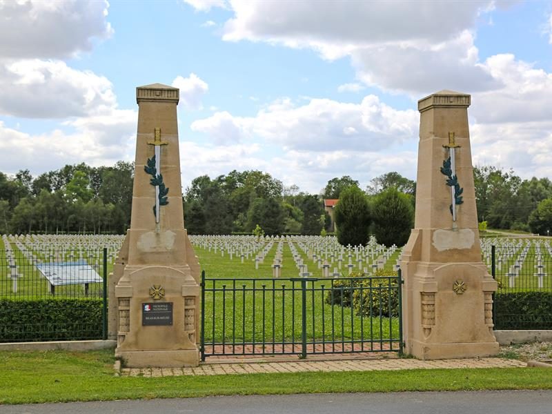 Cimetière de Bras sur Meuse