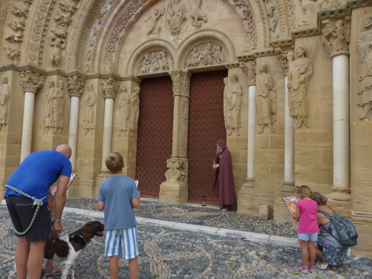 Mission Sainte-Foy : le code du chapiteau