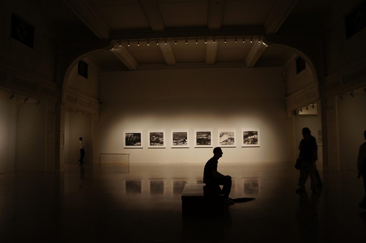 Exposition "Entre Racines et Songes" à la Médiathèque