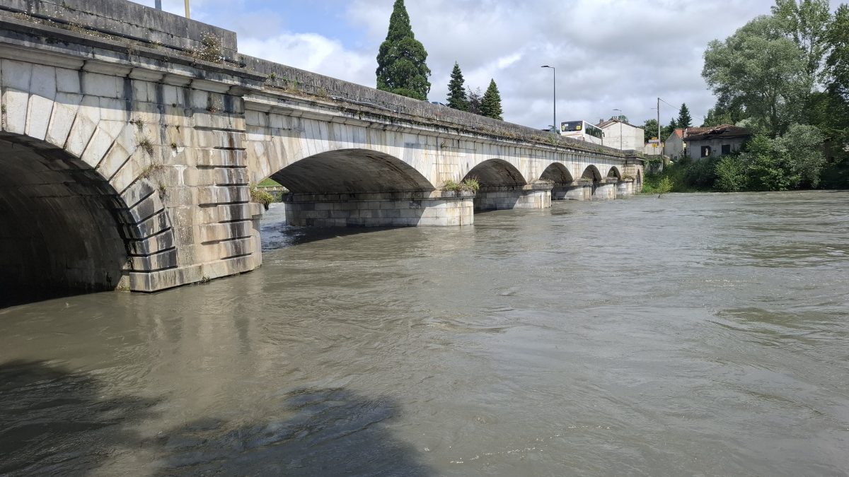 PONT SUR LA RN125