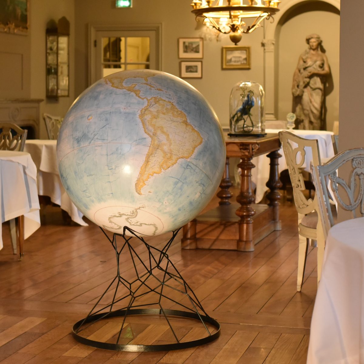 Globe Sauter