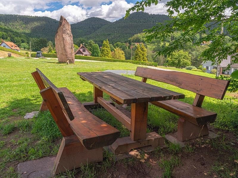 Station de recharge et réparation vélo avec point d'eau Windstein