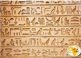 Champollion : Le déchiffrement des hiéroglyphes