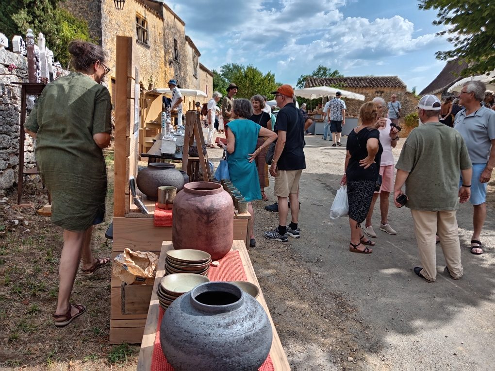 Foire à la poterie à Lacapelle-Biron