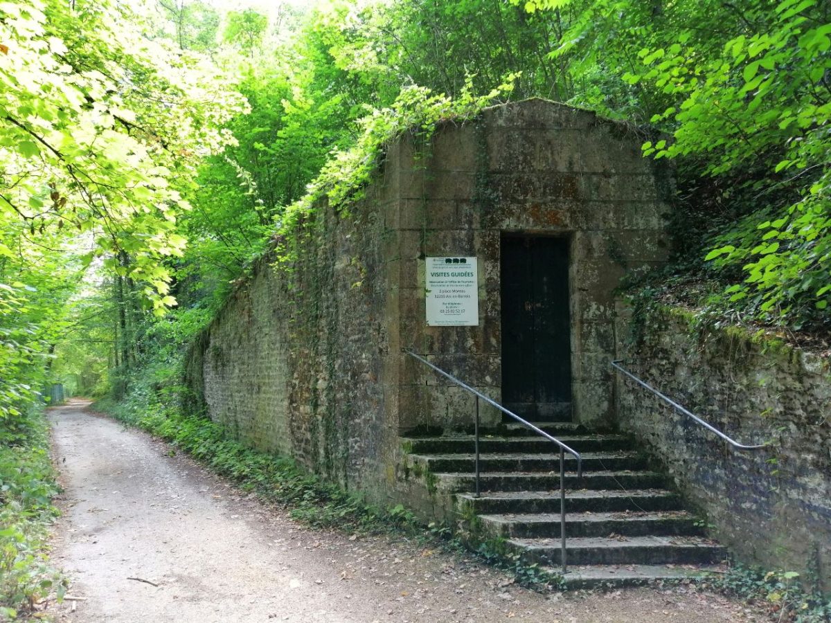 GLACIERE D'ARC-EN-BARROIS