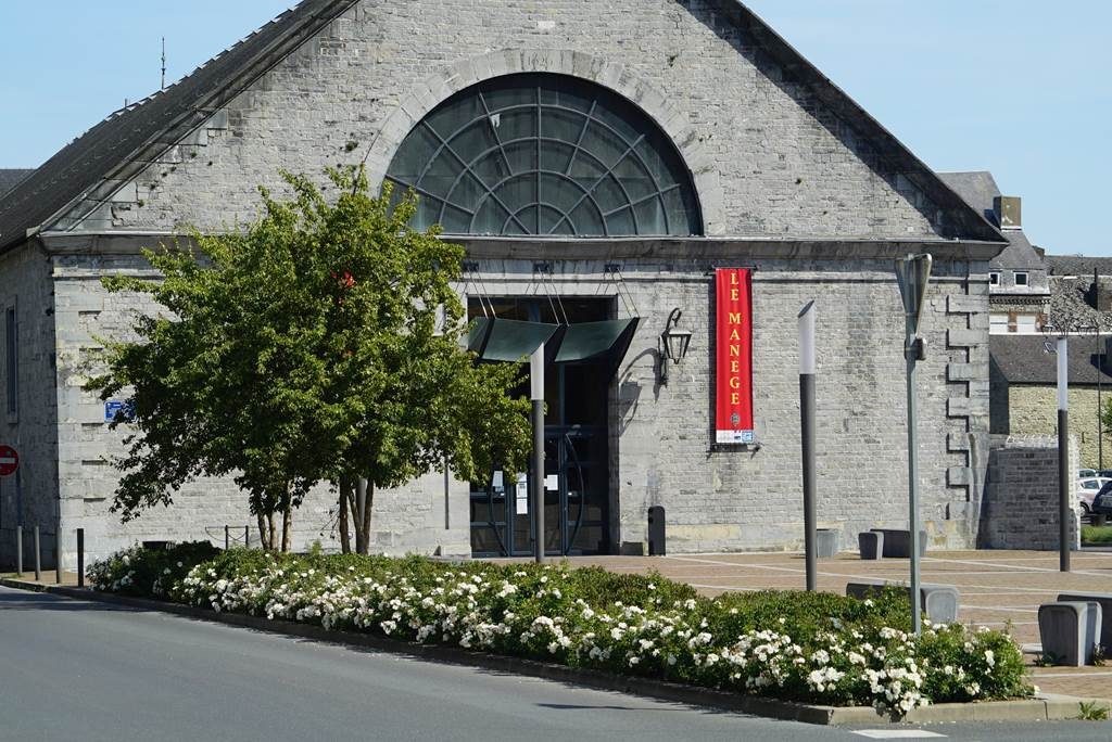 Ancien manège militaire