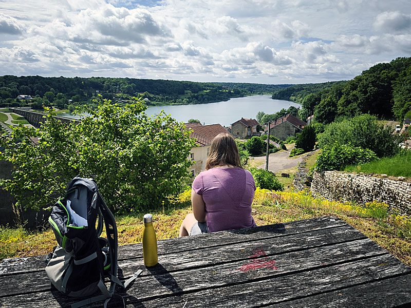 Aire de pique-nique du point de vue de Saint-Ciergues