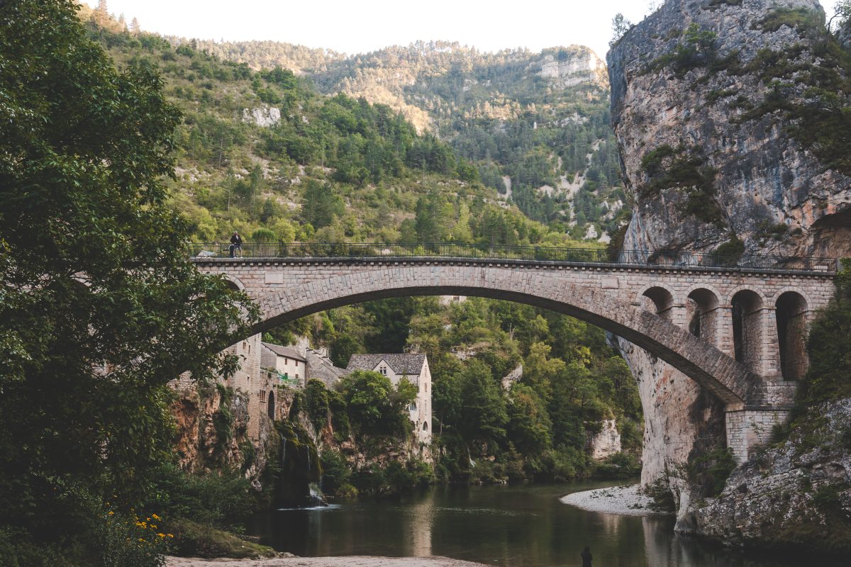 PONT DE SAINT-CHÉLY-DU-TARN