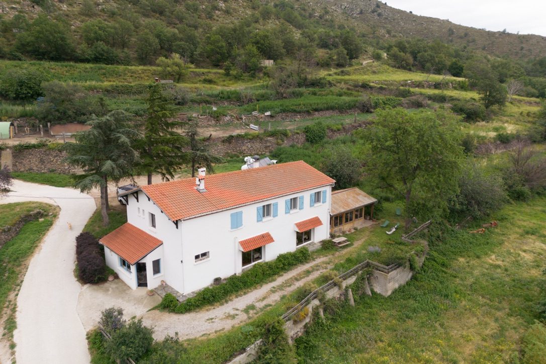 GAEC MAS LLUGANAS
