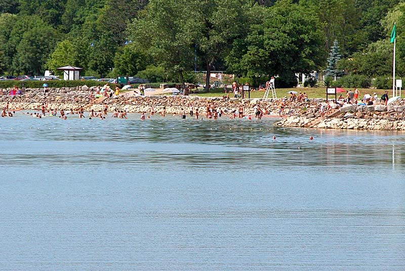 Baignade au lac de la Vingeanne