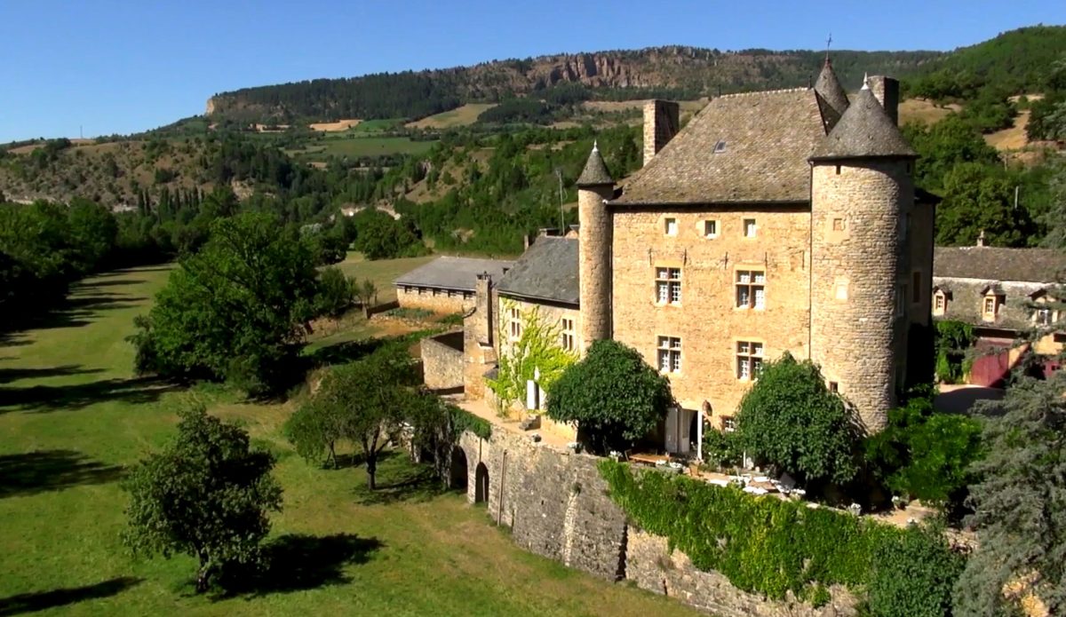 CHATEAU DE RESSOUCHES