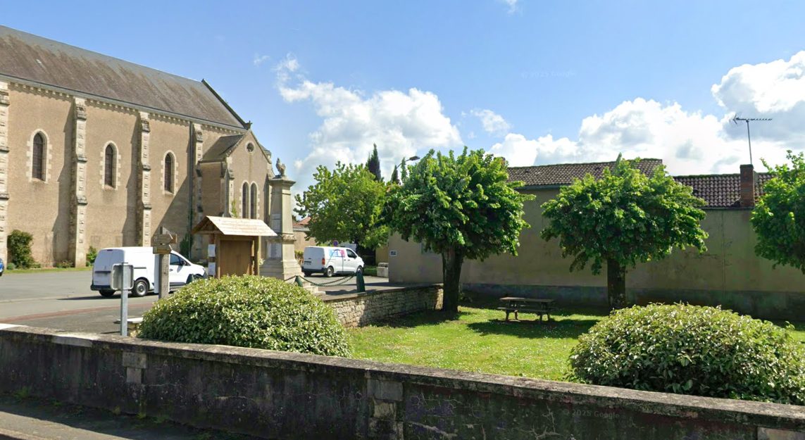 Aire de pique nique - Église de Saint-Martin-la-Rivière