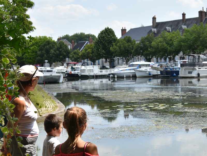 Port de plaisance capitainerie de Briare