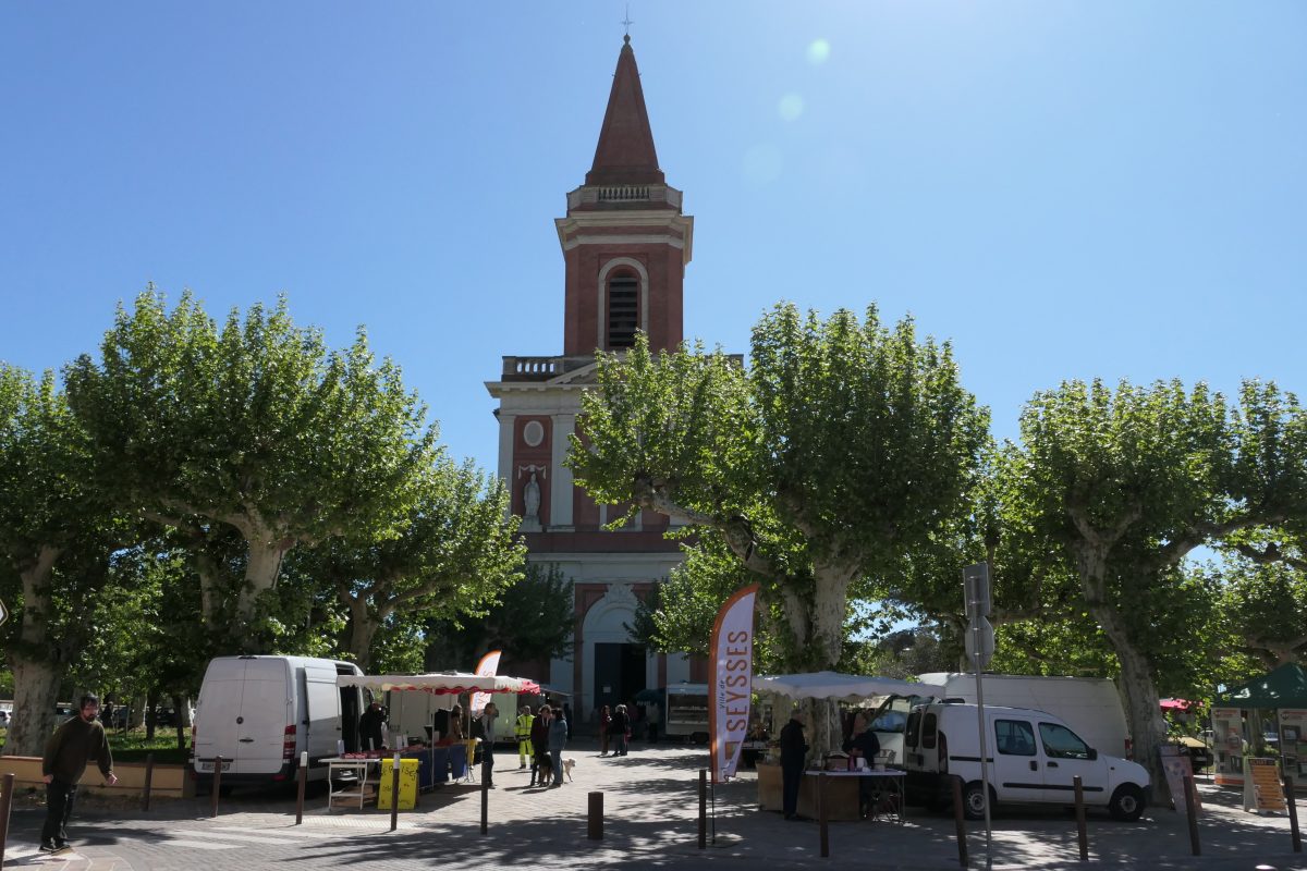 MARCHÉ EN FÊTE : ENSEMBLE POUR OCTOBRE ROSE