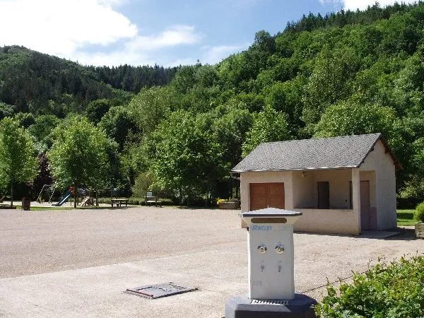 Aire de camping-car municipale de St-Just-sur-Viaur