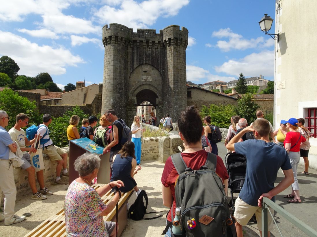 Visite guidée sensorielle - Parthenay médiévale