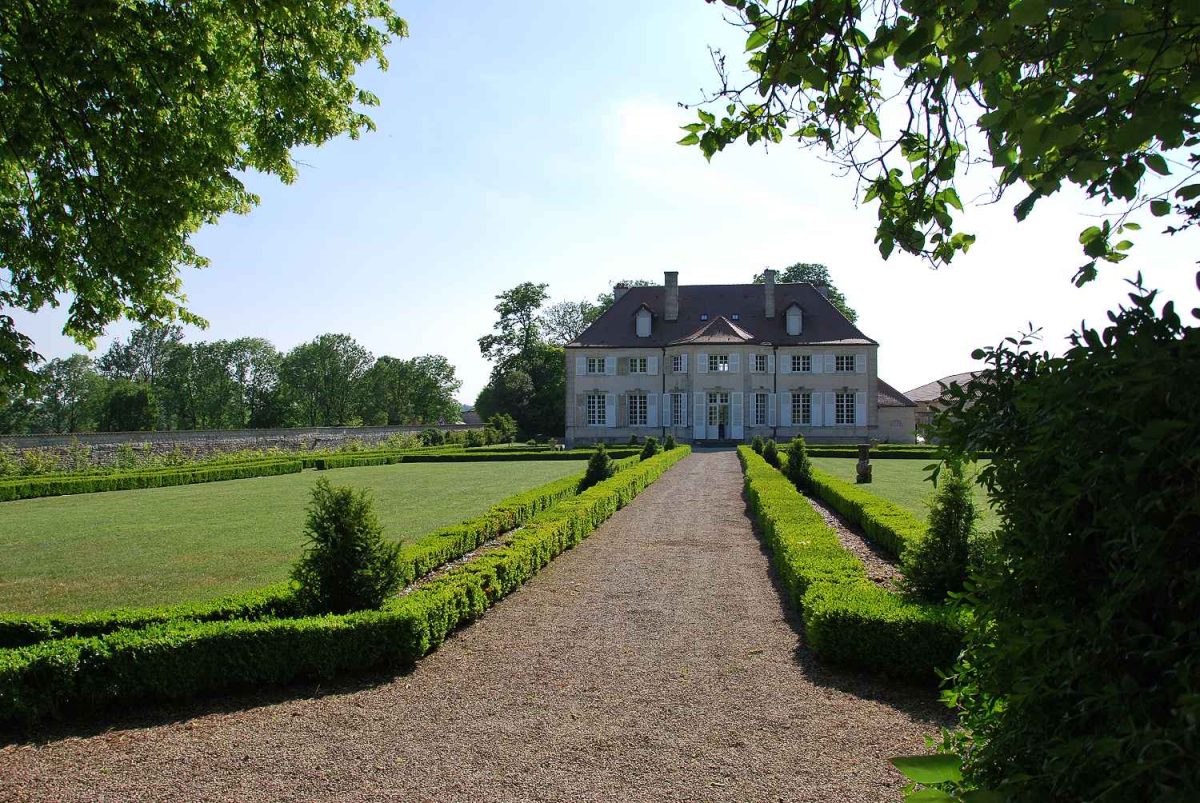 CHATEAU DE BROUTHIERES