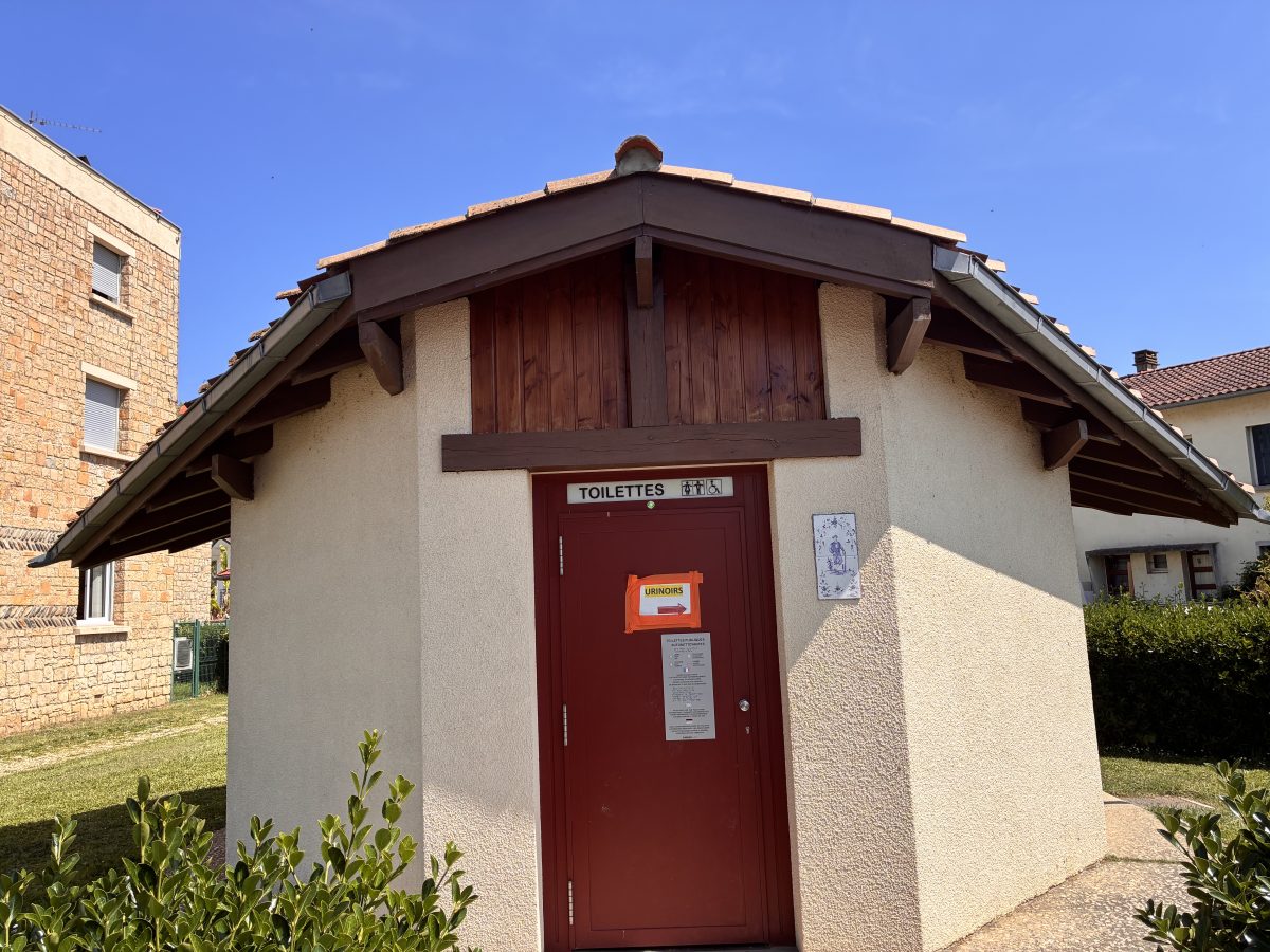 WC PUBLICS ET POINT D'EAU POTABLE