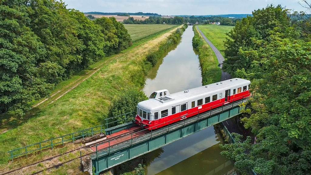 Train de l'éclipse