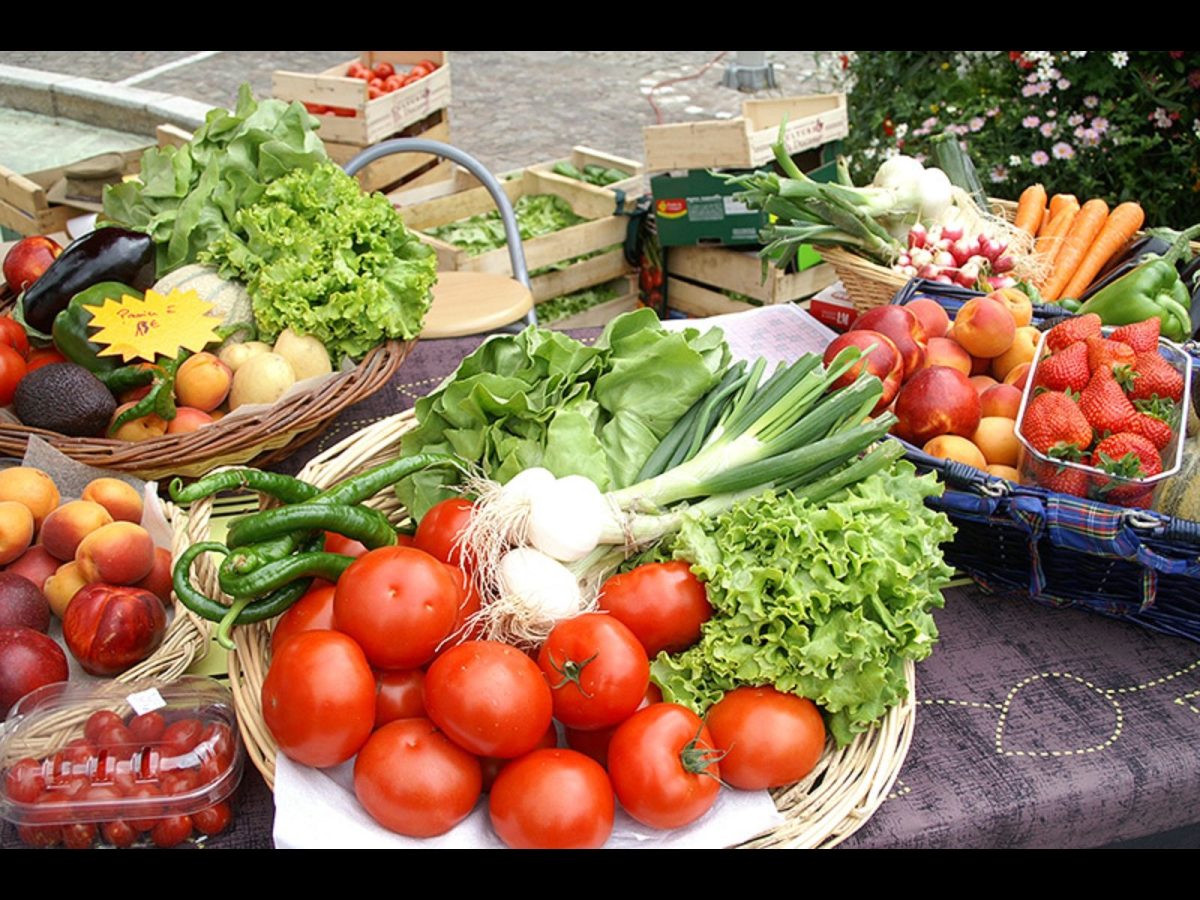 Marché hebdomadaire du samedi matin de Tresses