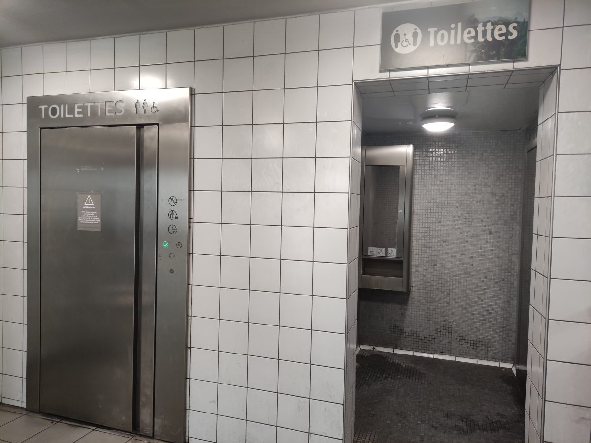 Toilettes Parking Clémenceau