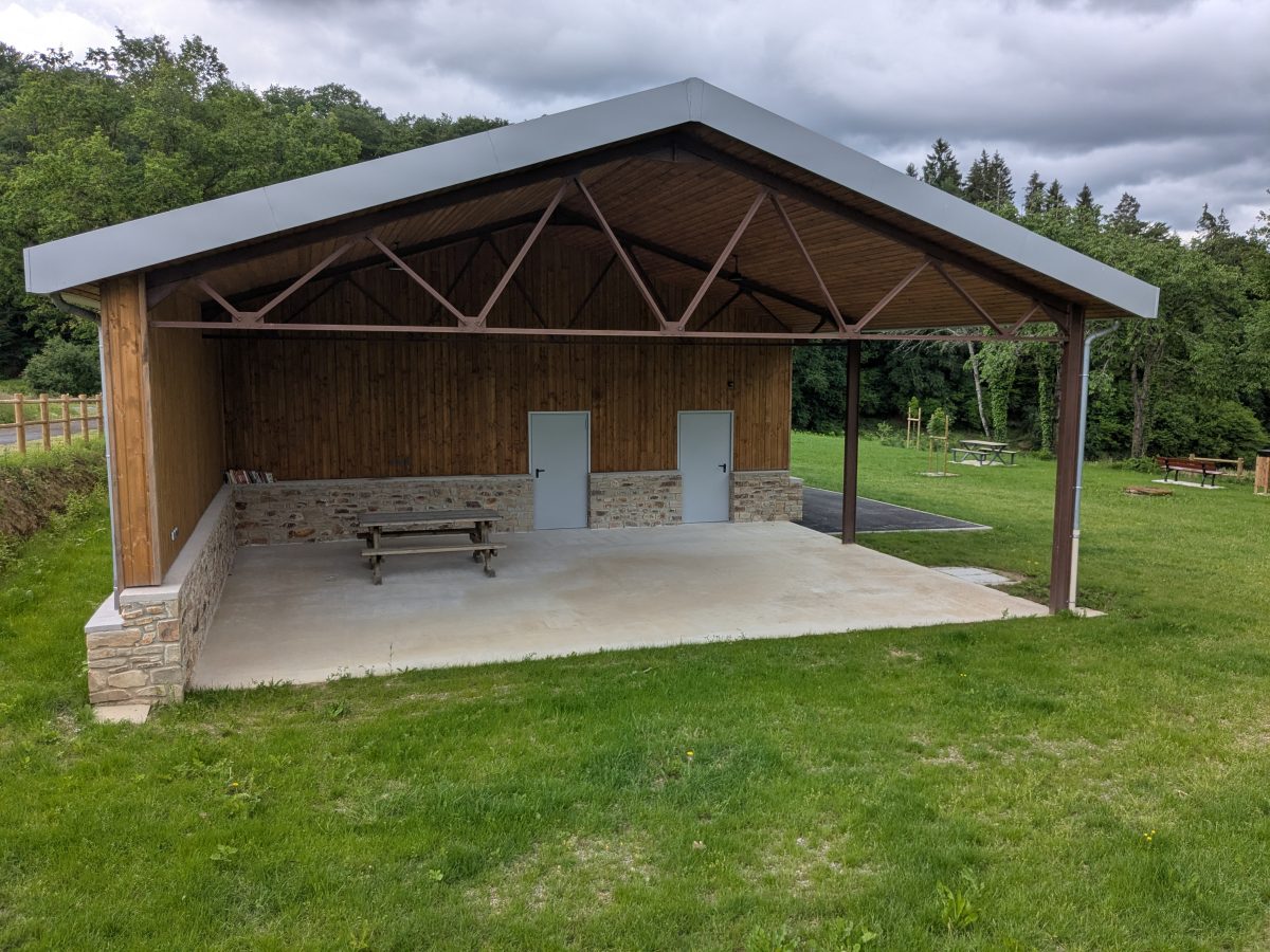 Prises pour recharge de vélos électriques de Soudaine-Lavinadière