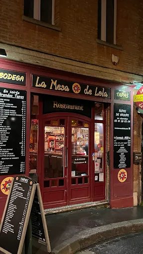 LA MESA DE LOLA