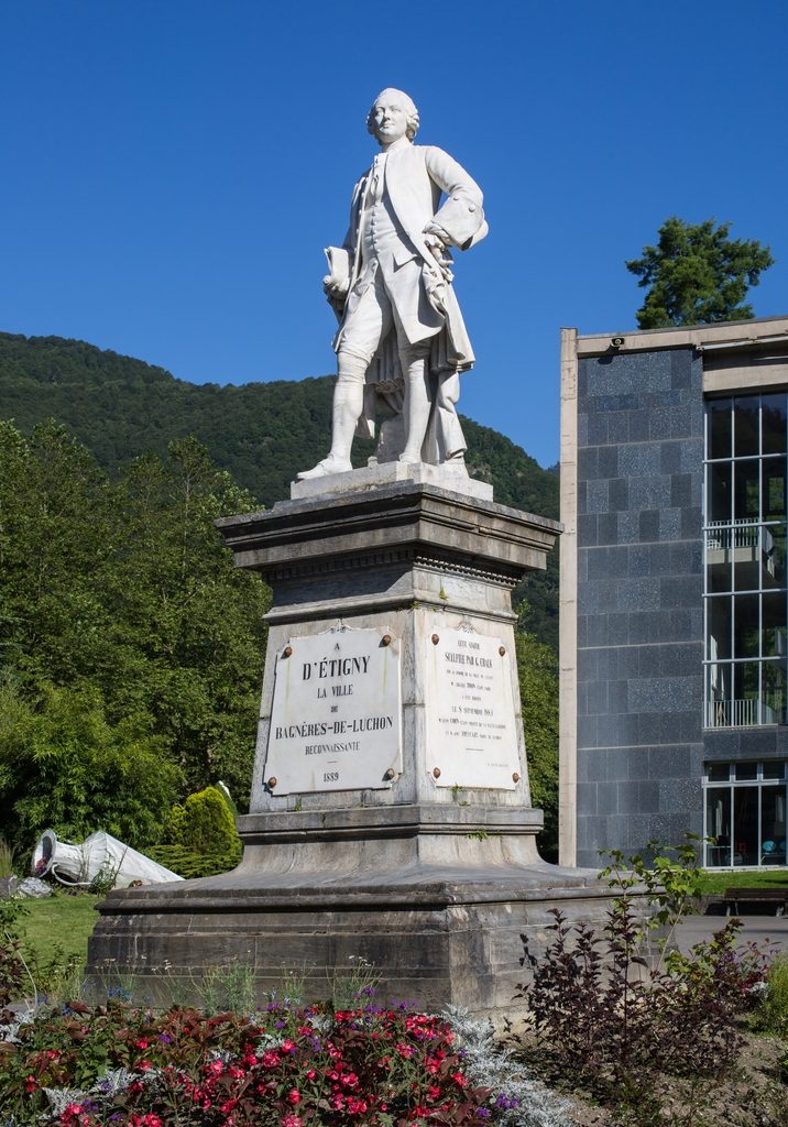 LA STATUE DU BARON D’ÉTIGNY