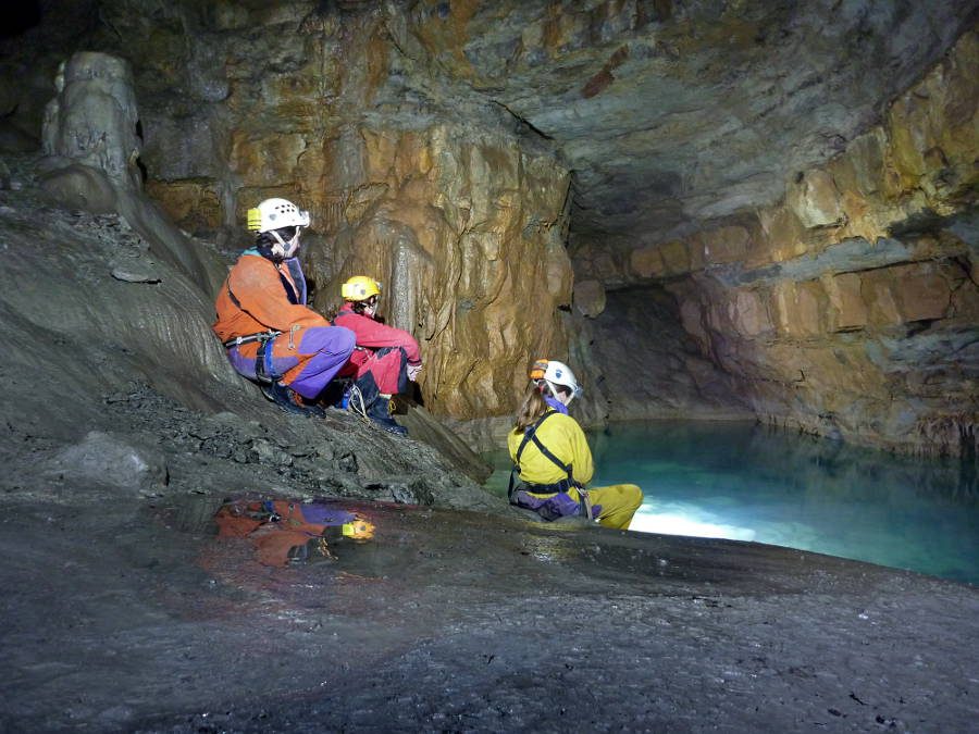 GRANDEUR NATURE : SPÉLÉOLOGIE