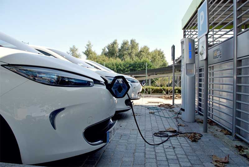 Borne de recharge pour voitures électriques - Uzay-Le-Venon - rue de l'Eglise - modulo