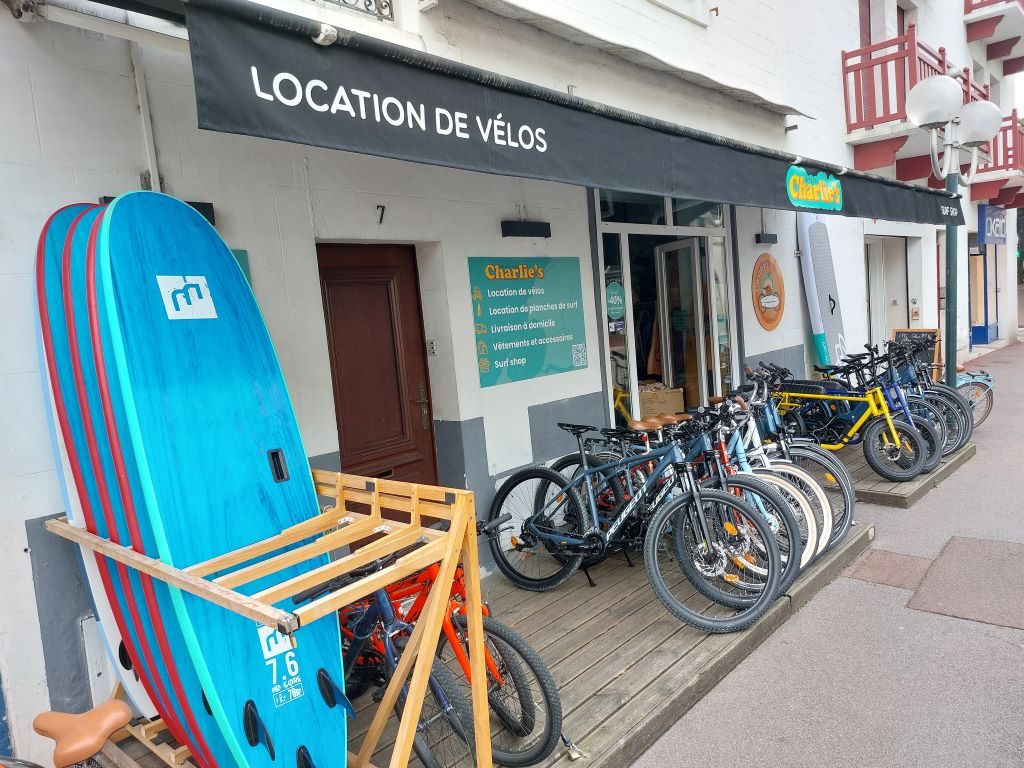 Charlie's surf and bike : location vélos et planches de surf