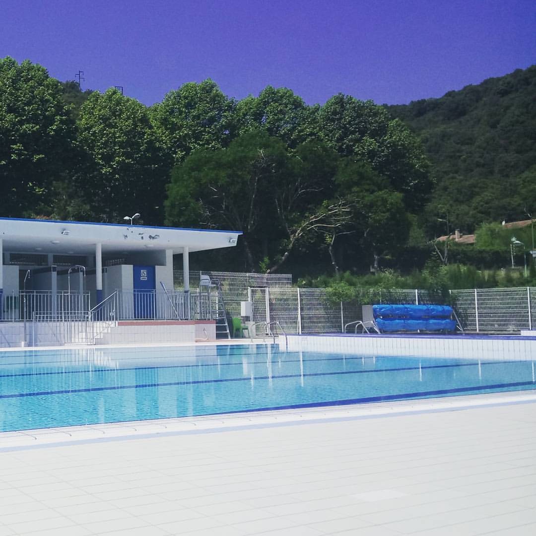 PISCINE INTERCOMMUNALE