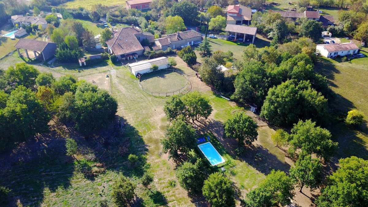 GÎTE DES CYPRÈS