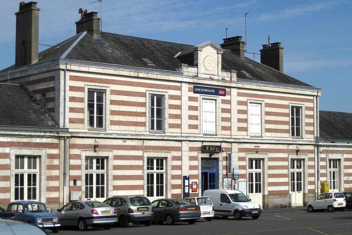 Gare de Bressuire
