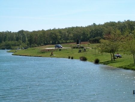 LAC DU LARAGOU