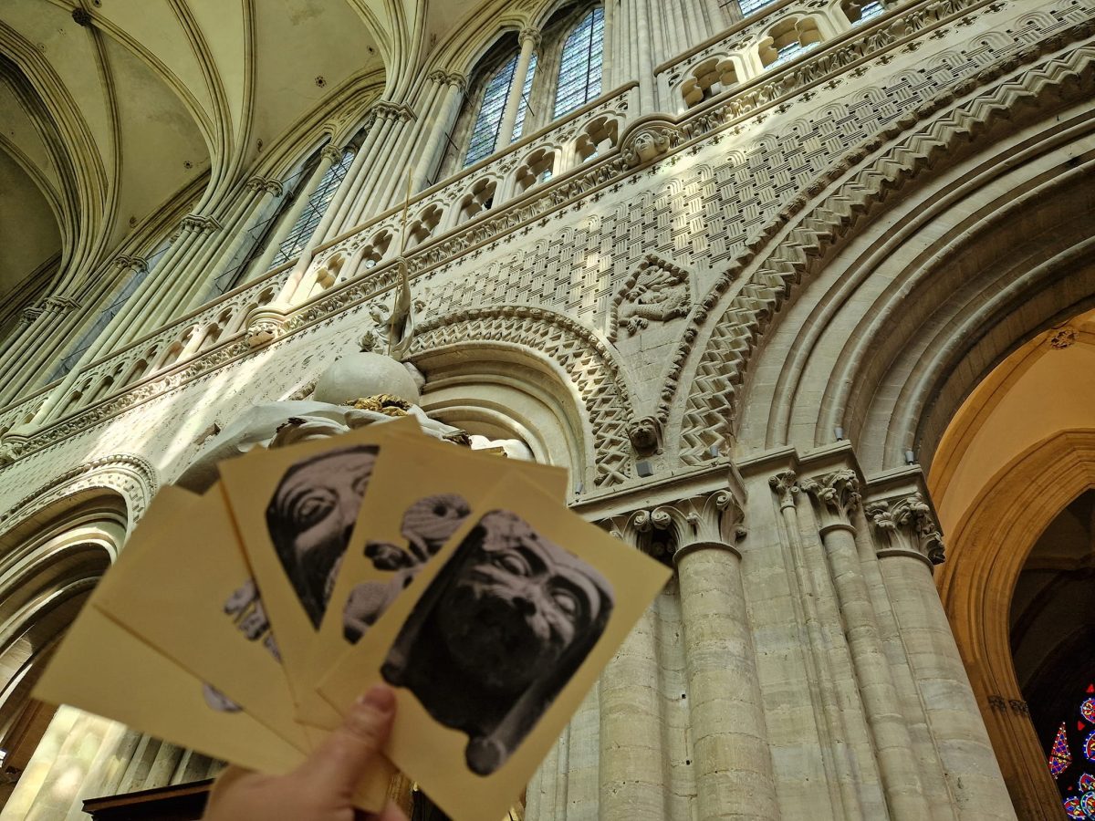 Visite Famille Étonnants Patrimoines : Le temps des bâtisseurs, cathédrale Bayeux